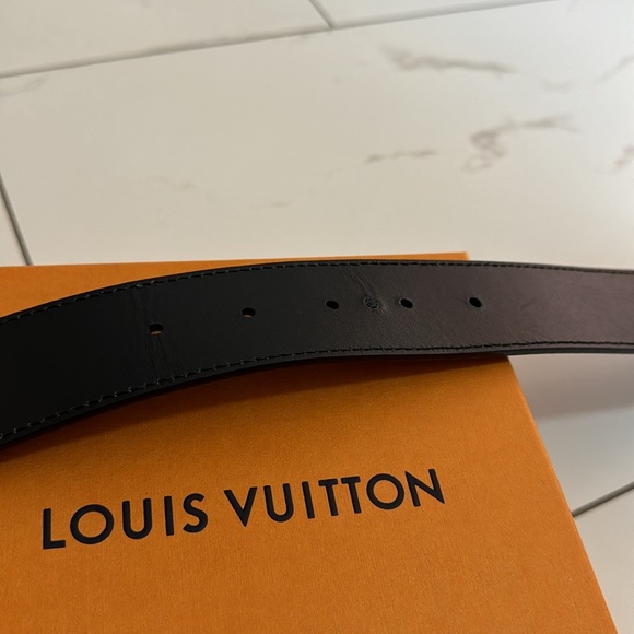 LOUIS VUITTON MENS BELT - Picture 4 of 6